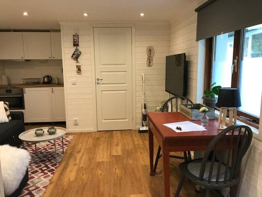 Traslovslage Cozy Cottage By The Sea South Of Varberg מראה חיצוני תמונה